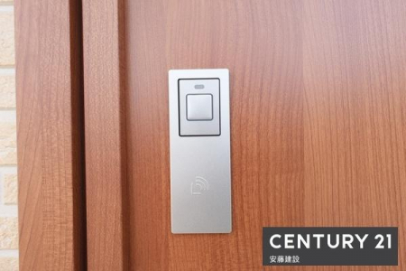 ���̑����ρ@�y�@�ݔ��@�z
�X�}�[�g�L�[�����ŉו��������Ă��J���y����I