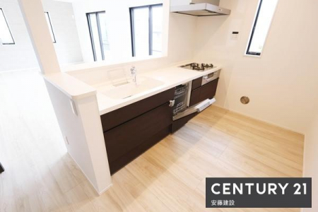 �L�b�`���@�y�@�L�b�`���@/�@Kitchen�@�z
���r���O�����n����I�[�v���L�b�`���ŁA�������̎󂯓n�����X���[�Y
