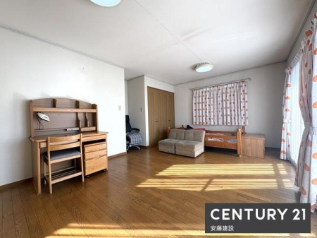 �q�������@�y�@�q�������i�Ԏd�؂�j�@/�@12���@�z
���D���ȉƋ�����R�Ƀ��C�A�E�g�ł���L���̗m��
�Ԏd�؂葝�݂Ŋe6���ɕύX�\