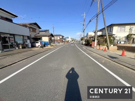 �O�ʓ��H�܂ތ��n�ʐ^�@�y�@�O�ʓ��H�@�z
�쐼����12������