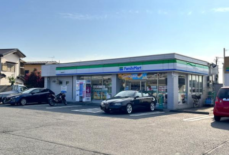 ���ӊ��@�y�R���r�j�z�t�@�~���[�}�[�g�є\�ؓX�F182m