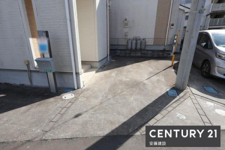 ���ԏ�@�y�@���ԏ�@/�@parking�@�z
����1��\�ȃX�y�[�X