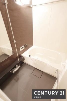 �����@�y�@�����@/�@Bathroom�@�z
�������Ǝ����̃o�X�^�C�����߂��������Ȑ��������闁��
�����g�[�����@��������Ă��芷�C���₷���A�~��͉ߓx�ȉ��x����h���܂�