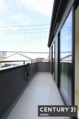 �o���R�j�[�@�y�@�o���R�j�[�@/�@Balcony�@�z
2��������o���\�ȓ쐼�����o���R�j�[�I
�����Ղ�̓������𗁂тĐ��󕨂��������芣���܂�