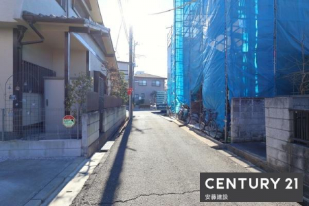 �O�ʓ��H�܂ތ��n�ʐ^�@�y�@�O�ʓ��H�@�z
������4���s��