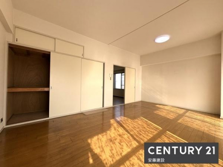 �Q���@�y�@�Q���@/�@12.1���@�z
�o���R�j�[�ɖʂ��Ė��邭���������ȐQ���I
���D�݂̉Ƌ��u���ăz�e�����C�N�ȋ�Ԃ��y���߂܂�