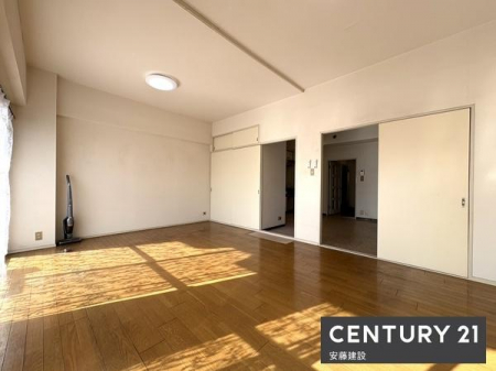 �Q���@�y�@�Q���@/�@12.1���@�z
