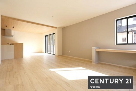 ���r���O�@�u�C�I���X�^�C�����R�v�܂ŎԖ�9���I
����16�����߂��ʋ΂₨�o�����ɂ��֗��ȃG���A