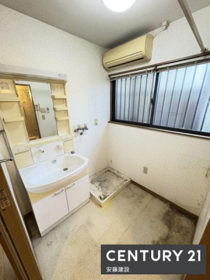 ���ʑ�E���ʏ��@�y�@���ʏ��@/�@Washroom�@�z
������������ʏ��́A�Z���������X�g���X�t���[�ɐg�x�x�ł������ȋ��
