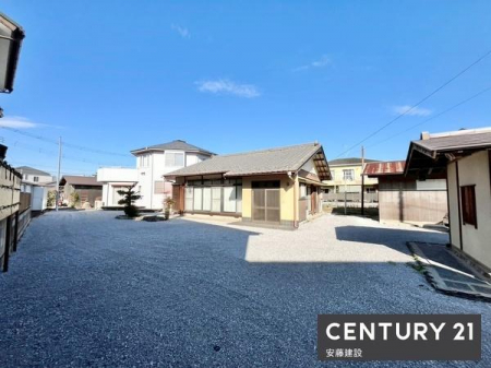 ���̑����n�@���a57�N�z�A��Ƃ�̕�������
2�K���ĂƂȂ����Ă��邽�ߓ񐢑яZ���Ƃ��ė��p���\�ł��B