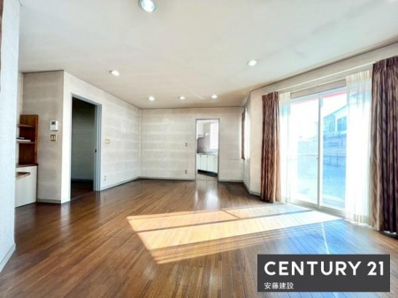 ���r���O�@�y�@���r���O�@/�@20.6���@�z
�Ƒ��݂�Ȃ�������肭�낰������LDK
�쐼������ʍ̌��Ŗ��邭�J���I�I