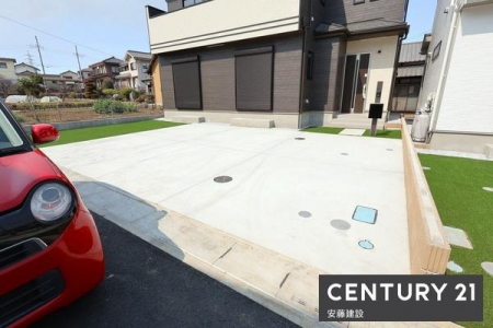 ���ԏ�@�y�@���ԏ�@/�@parking�@�z
�Ԏ�ɂ�����2�`3��\�Ȓ��ԃX�y�[�X