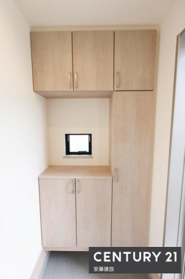 ���[�@�V���[�Y�{�b�N�X