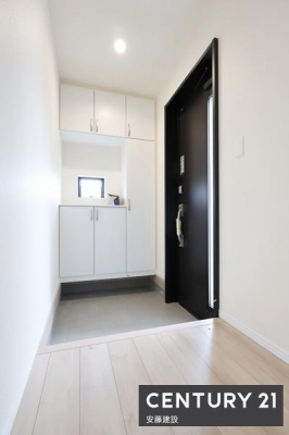 ���ց@�y�@���ց@/�@entrance�@�z
���������ӂ�錺�ւ́A�A��E���q��S�n�悭�}���Ă���܂�
�U�炩�肪���Ȍ��ւ���������Еt���V���[�Y�{�b�N�X����