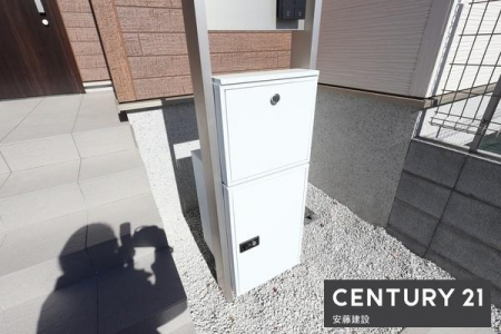 ���̑����n�@�y�@�ݔ��@�z
��z�{�b�N�X�����I�s�ݎ��̉ו��̎󂯎����\�ł��I