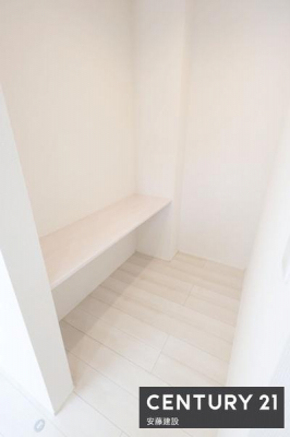 ���̑����ρ@�y�@�t���[�X�y�[�X�@�z
���r���O�ɂ�����Ƃ����X�y�[�X����
�J�E���^�[�����邽�ߕ׋�����[�X�y�[�X�Ƃ��Ă��g���܂�