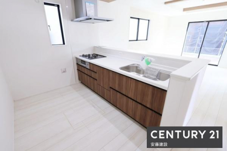 �L�b�`���@�y�@�L�b�`���@/�@Kitchen�@�z
���������Ɏq���̗l�q���b�A�e���r�����Ȃ��璲���ł���t���I�[�v���L�b�`��
�������̎󂯓n�����X���[�Y�I