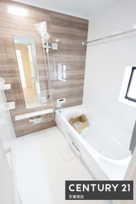 �����@�y�@�����@/�@Bathroom�@�z
�z�e���̂悤�ȏ㎿�ȃf�U�C���̃V�X�e���o�X
�����g�[�����@��������Ă��芷�C���₷���A�~��͉ߓx�ȉ��x����h���܂�