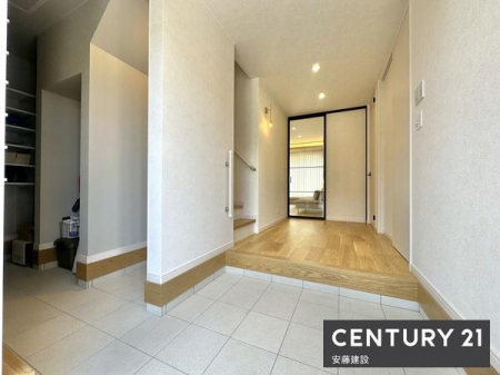 ���ց@�y�@����+SIC�@/�@entrance�@�z
�������������͋C�̂�Ƃ肠�錺�ւ́A�Ԍ����L���J���I�ȋ�ԁI
�A�E�g�h�A�p�i�⎩�]�ԂȂǂ��u�������Ȃ�������Ƃ����L����SIC����