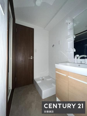 ���ʑ�E���ʏ��@�y�@���ʏ��@/�@Washroom�@�z
������������ʏ��́A�Z���������X�g���X�t���[�ɐg�x�x�ł������ȋ��
����������[���ł���Ɨ����ʉ��ϑ䊮���I