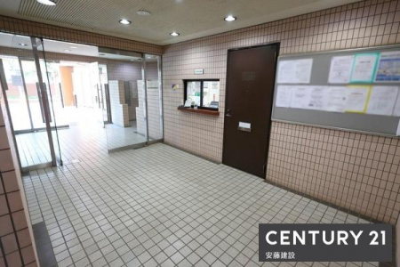 �G���g�����X�@�y�@�G���g�����X�@�z
�G���g�����X�����Ă����Ǘ��l����������S�ł�
�G���x�[�^�[����