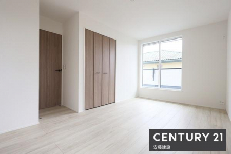 �Q���@�y�@�Q���@/�@8���@�z
���D�݂̉Ƌ��u���Ă������̋�Ԃ������Ƃ�̐Q��
�o���R�j�[�ɖʂ��Ă���z���E���ʗǍD�I