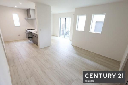 ���̑����n�@�~�n��44�؁A�쓌�����ŗz����E���ʂ��ǍD��4LDK
�����D�ǏZ��̂��󂯂����S�̕i���ƁAZEH�����̏ȃG�l�d�l�ɂ�鍂�����K���I