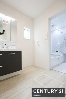 ���ʑ�E���ʏ��@�y�@���ʏ��@/�@Washroom�@�z
������������ʏ��́A�Z���������X�g���X�t���[�ɐg�x�x�ł������ȋ��
