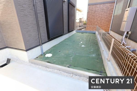 ��@�y�@��@/�@Garden�@�z
�K�[�f�j���O��ƒ�؉��ȂǊy���݂��L����X�y�[�X