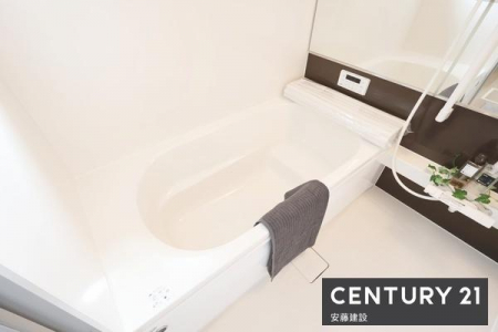 ���̑��@�������Ƃ����V�X�e���o�X�́A�ۉ����E�h�����ɗD�ꂽ��̐��^�\�����̗p
�~��ł��������̉��x�ቺ��}���A���|���̂��₷�������͓I�I
�Z���������ł����K�ȃo�X�^�C�����������܂���