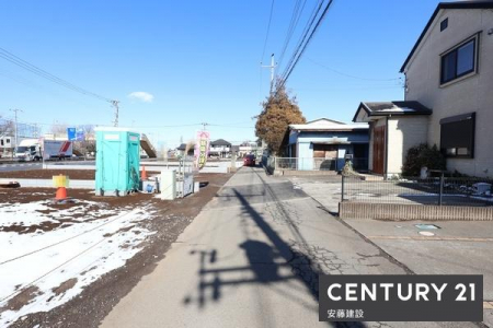 �O�ʓ��H�܂ތ��n�ʐ^�@�y�@�O�ʓ��H�@�z
������4������