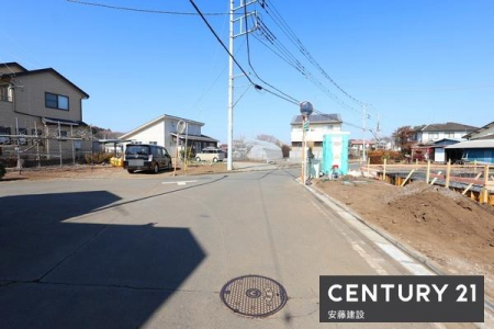 �O�ʓ��H�܂ތ��n�ʐ^�@�y�@�O�ʓ��H�@�z
������5������
