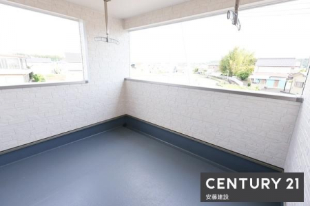 �o���R�j�[�@�y�@�o���R�j�[�@/�@Balcony�@�z
�V����C�ɂ������󂪂ł��������C���i�[�o���R�j�[�I
���C�h�o���R�j�[�̂��ߐ��󕨂̗ʂ������Ă����S�ł�