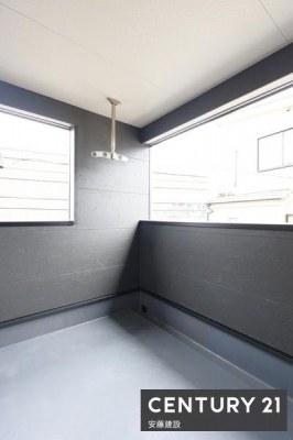 �o���R�j�[�@�y�@�o���R�j�[�@/�@Balcony�@�z
�Q������o���\�ȓ쐼�����C���i�[�o���R�j�[�I
�L��������̂ŁA�v�����^�[����ׂ��K�[�f�j���O�X�y�[�X�Ƃ��Ă����p�ł��܂�
