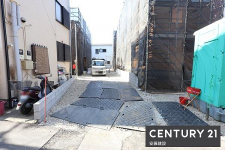 �O�ʓ��H�܂ތ��n�ʐ^�@�y�@�O�ʓ��H�@�z
���蓹�H