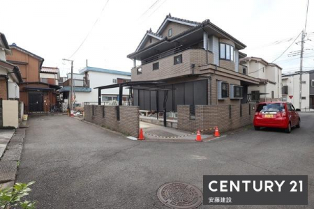 �O�ʓ��H�܂ތ��n�ʐ^�@�y�@�O�ʓ��H�@�z
�O�ʓ��H�͍s���~�܂�̂��߁A�ʉߎԗ������Ȃ��Â��ł��B
