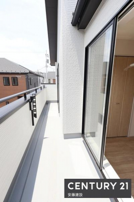 �o���R�j�[�@�y�@�o���R�j�[�@/�@Balcony�@�z
2��������o���\�ȓ쐼�����o���R�j�[�I
���ɒ������󕨂��������񊱂������ȋ��