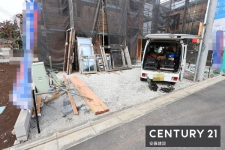 ���ԏ�@�y�@���ԏ�@/�@parking�@�z
����Q��\�Ȓ��ԃX�y�[�X
���v�w���ꂼ��̂��Ԃ����Ƃ̑O�ɒ�߂邱�Ƃ��ł��܂�
