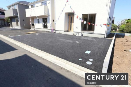 ���ԏ�@�y�@���ԏ�@/�@parking�@�z
����Q��\�Ȓ��ԃX�y�[�X
���v�w���ꂼ��̂��Ԃ����Ƃ̑O�ɒ�߂邱�Ƃ��ł��܂�
