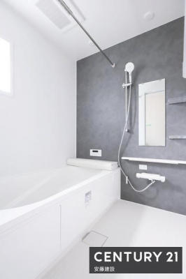 �����@�y�@�����@/�@Bathroom�@�z
�z�e���̂悤�ȏ㎿�ȃf�U�C���̃V�X�e���o�X
�����g�[�����@��������Ă��芷�C���₷���A�~��͉ߓx�ȉ��x����h���܂�