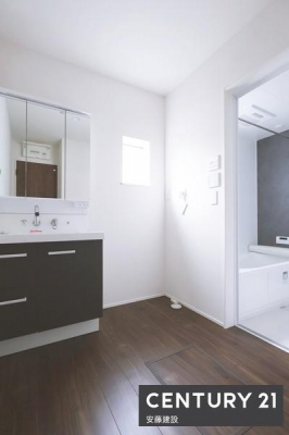 ���ʑ�E���ʏ��@�y�@���ʏ��@/�@Washroom�@�z
���ʏ��͖Z���������X�g���X�t���[�ɐg�x�x�ł������ȋ��
���󂯂��L���g������̗ǂ����ʉ��ϑ�́A���ϕi��|���p��Ȃǂ����܂��ĕ֗��ł��I