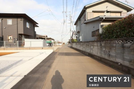 �O�ʓ��H�܂ތ��n�ʐ^�@�y�@�O�ʓ��H�@�z
�쑤��4������