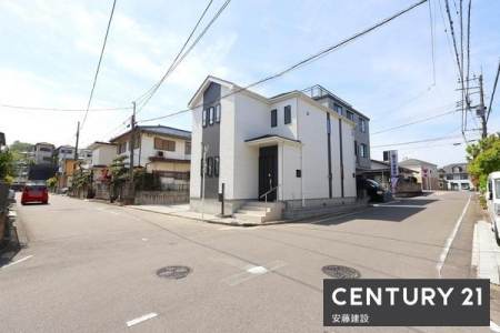 �O�ʓ��H�܂ތ��n�ʐ^�@�y�@�O�ʓ��H�@�z
������6.2���E�k����6.2������
�Ԓʂ肪���Ȃ��A�����ɂ�Ƃ肪���邽�ߒ��Ԃ��炭�炭�ł��܂��I