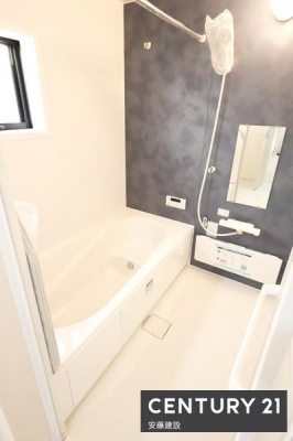 �����@�y�@�����@/�@Bathroom�@�z
�z�e���̂悤�ȏ㎿�ȃf�U�C���̃V�X�e���o�X
�z�X�N���[����������Ă���A�J�̓��ł����������\