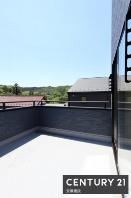 �o���R�j�[�@�y�@�o���R�j�[�@/�@Balcony�@�z
2��������o���\�ȓ�����o���R�j�[�I
���C�h�o���R�j�[�̂��ߐ��󕨂̗ʂ������Ă����S�ł�
