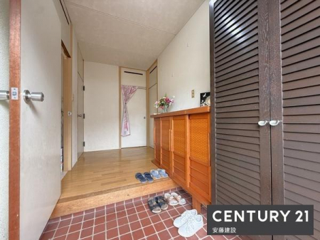 ���ց@�y�@���ց@/�@entrance�@�z
�Ԍ����L���o���肪���₷������