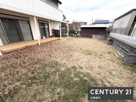 ��@�y�@��@/�@Garden�@�z
�K�[�f�j���O��ƒ�؉��ȂǊy���݂��L����X�y�[�X