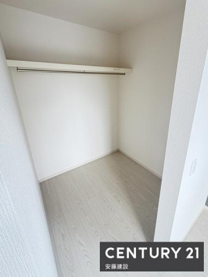 ���[�@�y�@WIC�@�z
�Q���ɔ������WIC�I�V�[�Y���I�t�̈ߗނ�Ɠd�Ȃǂ����[���Ă���܂��B