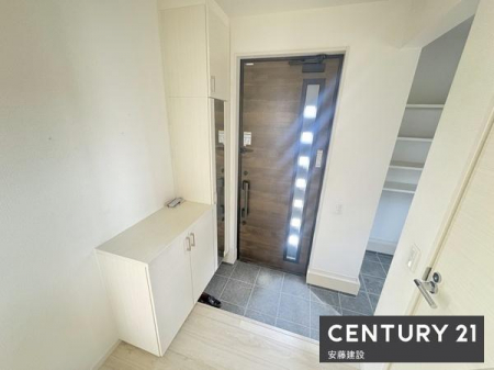 ���ց@�y�@����+SIC�@/�@entrance�@�z
������Ƃ������������ӂ�錺�ցB����������[�ł���SIC����
�������������͋C�̂��錺�ւ́A��Ƃ肠��L���ŋA��E���q��S�n�悭�}���Ă���܂��I