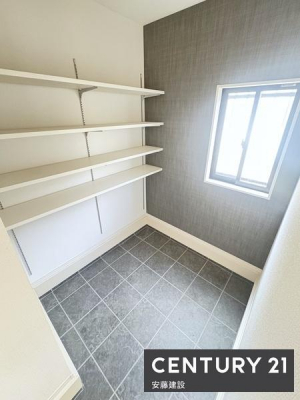 ���[�@�y�@SIC�@�z
���I�t��SIC�́A�A�E�g�h�A�p�i��x�r�[�J�[���u�����Ƃ肠��L���ł�